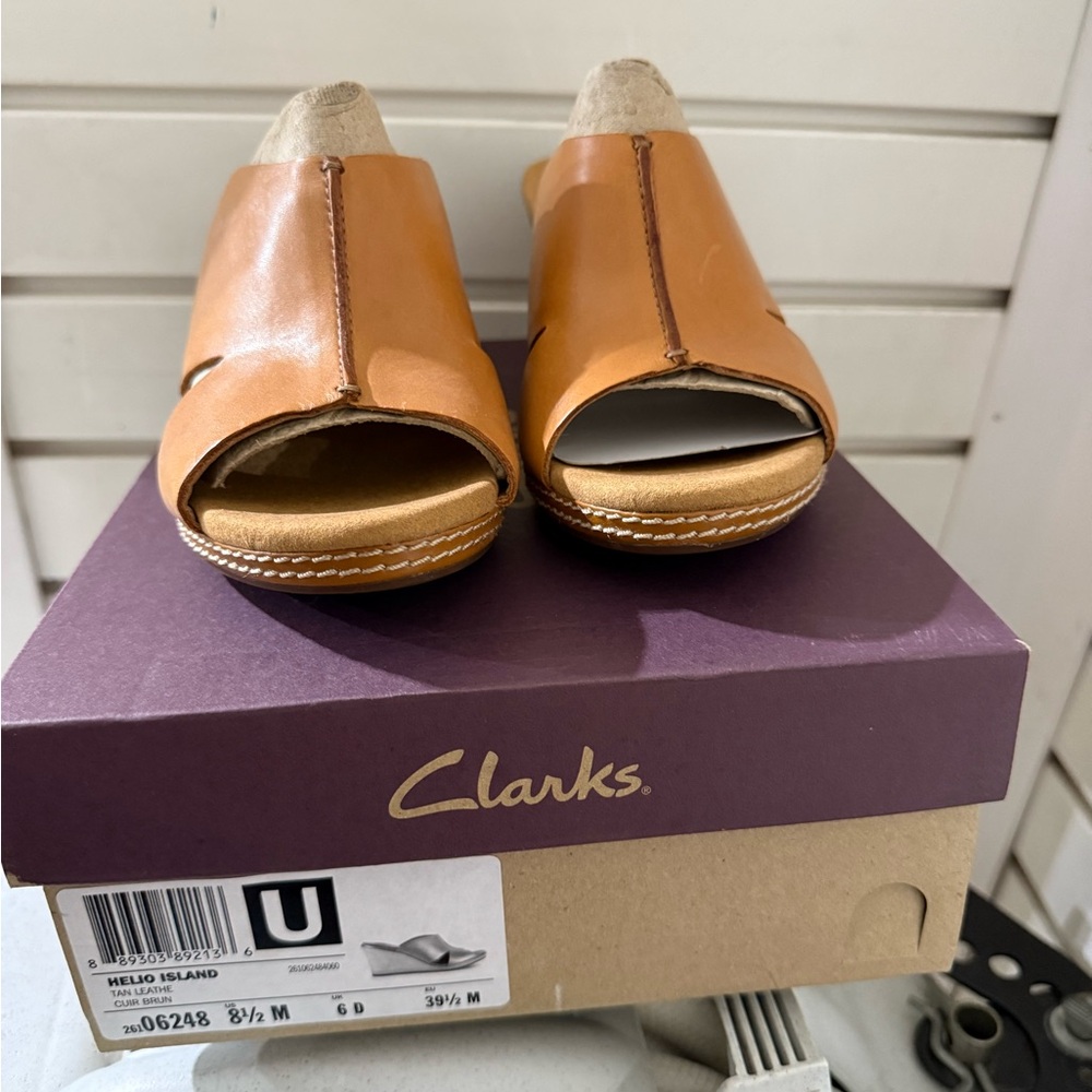 Clarks Women's Brown Leather Mules